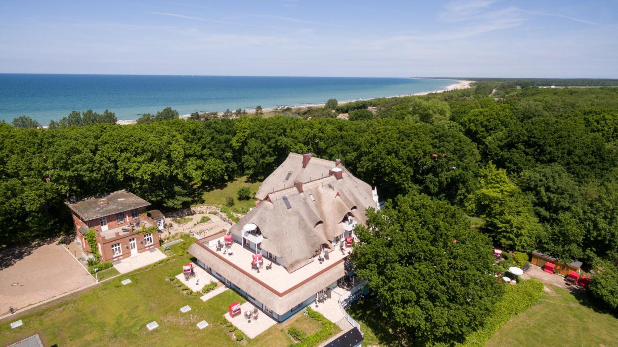 Romantik Hotel Fischerwiege Ahrenshoop Exterior photo